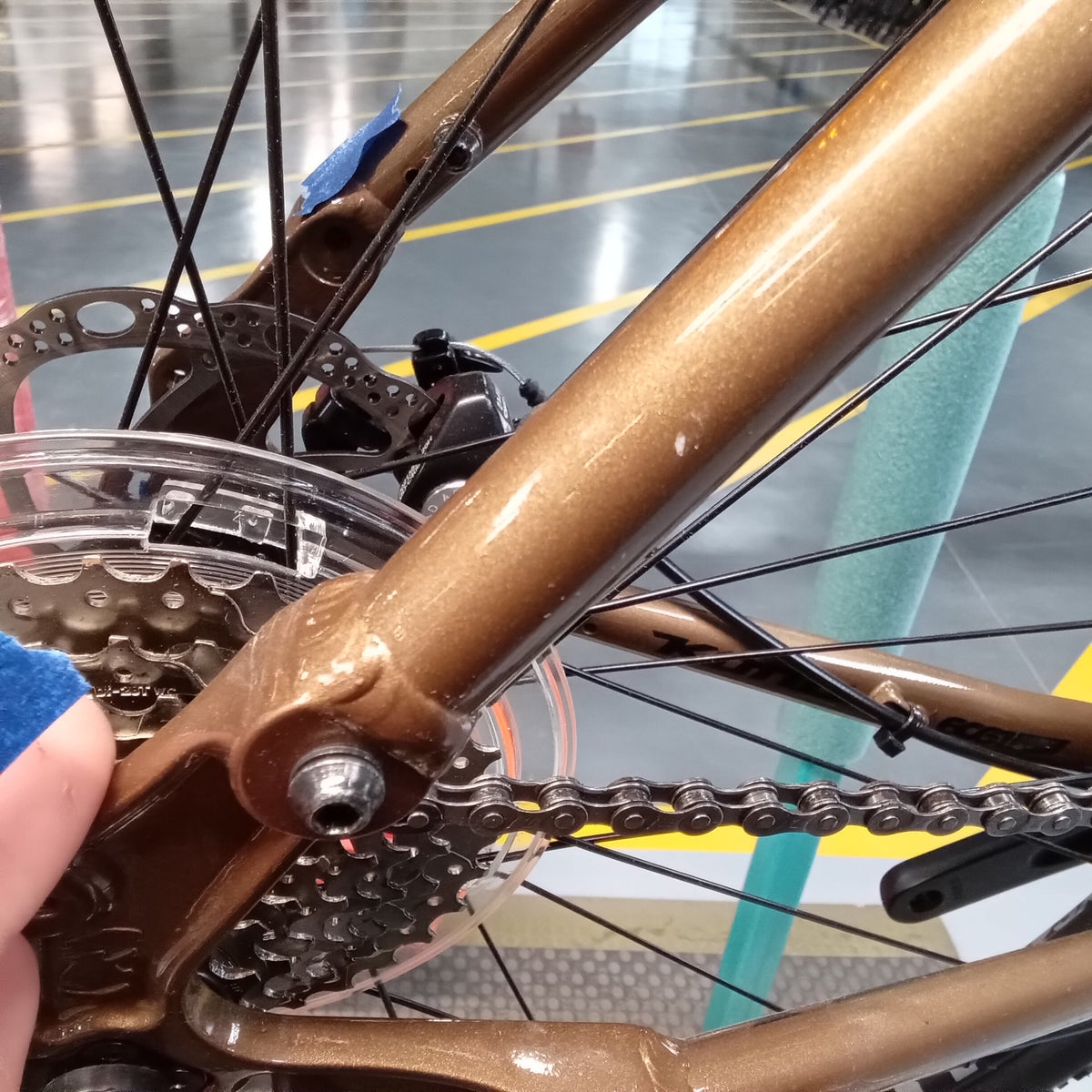 B-Ware Kona Rove AL 700 Brown Bark w/Black Decals (2025)