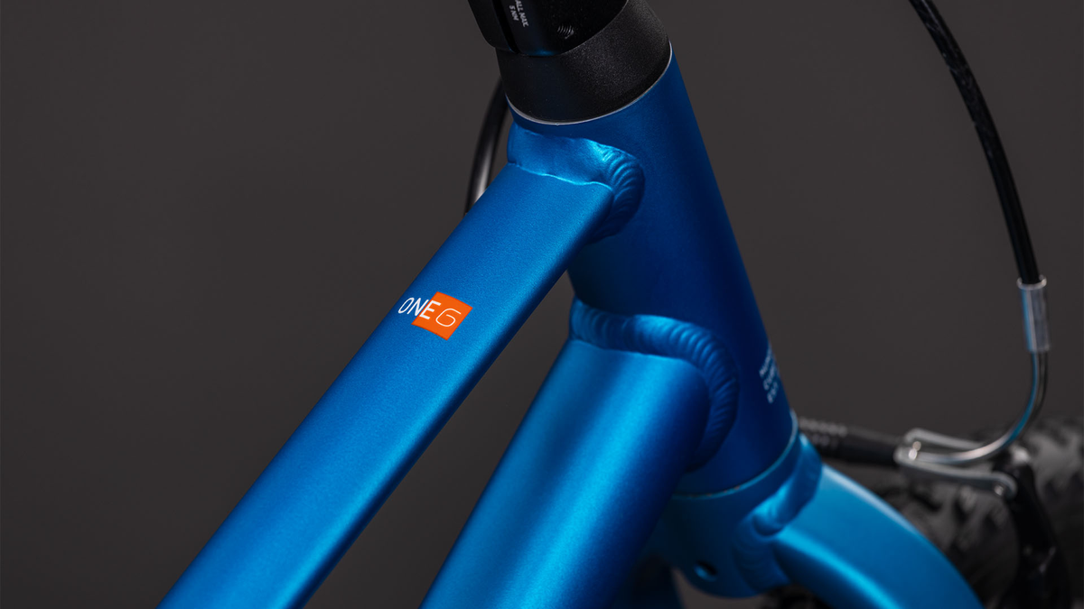 Cube Numove 160 topasblue´n´nebula (2027)