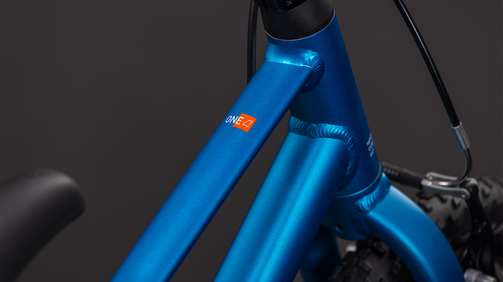 Cube Numove 140 topasblue´n´nebula (2027)